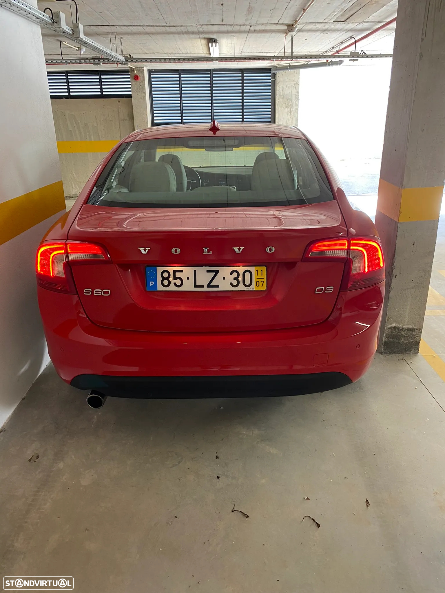 Volvo S60 2.0 D3 Momentum Geartronic - 13
