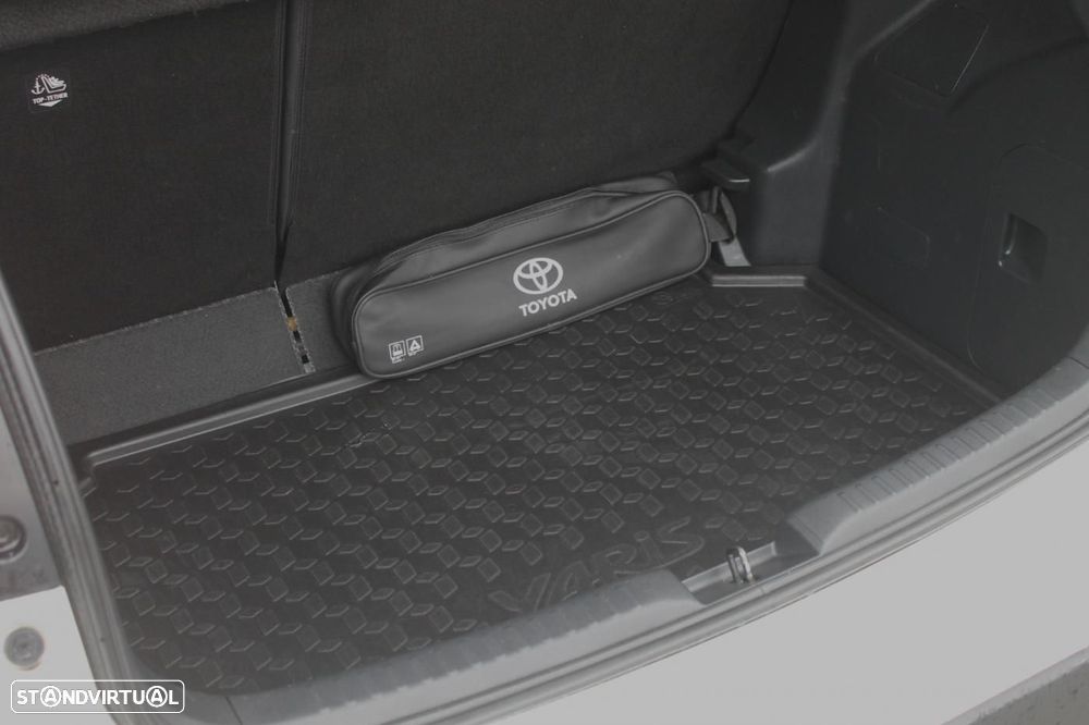 Toyota Yaris 1.5 HDF Exclusive - 29