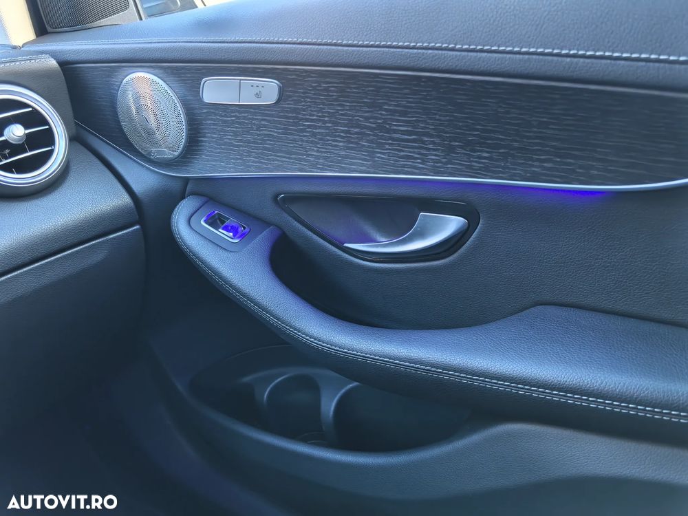 Mercedes-Benz GLC 300 de 4Matic 9G-TRONIC Exclusive - 27