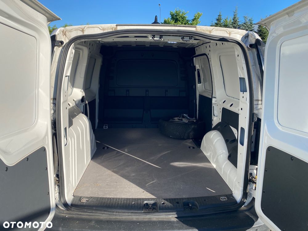 Volkswagen Caddy Long - 19