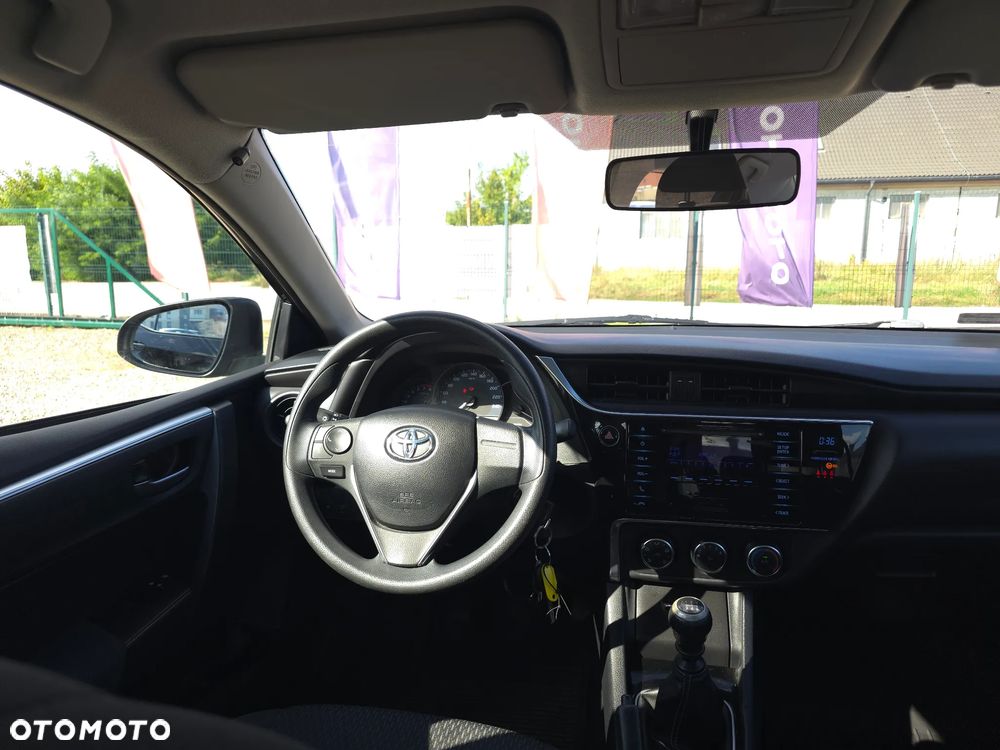 Toyota Corolla 1.6 Active - 31
