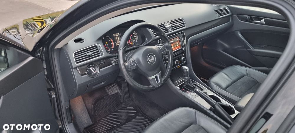 Volkswagen Passat 3.6 V6 R36 - 11