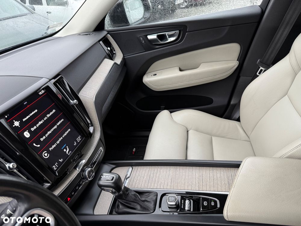 Volvo XC 60 D4 AWD Inscription - 5