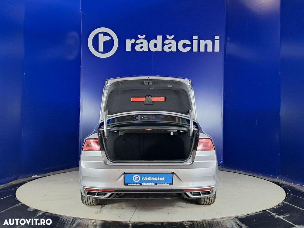 Volkswagen Passat - 19