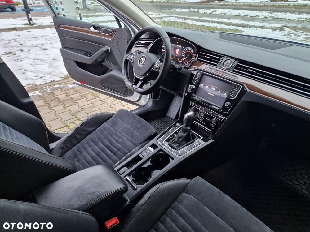 Volkswagen Passat - 18