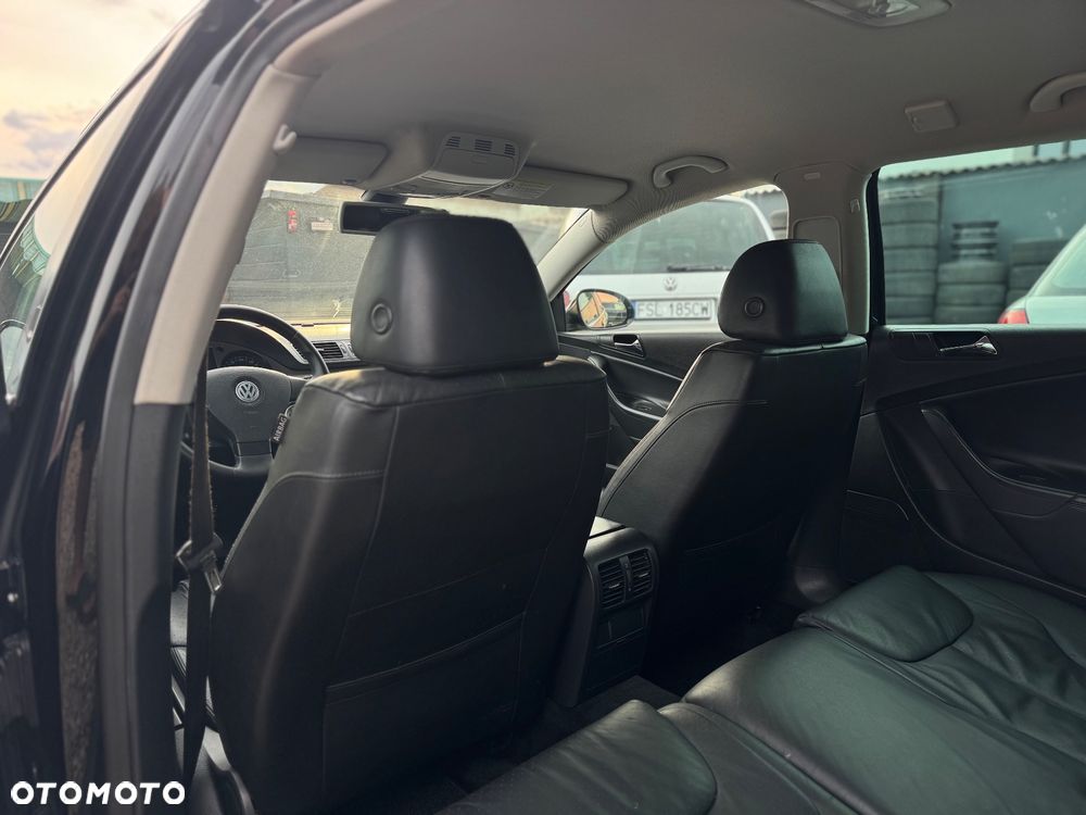 Volkswagen Passat 2.0 TDI DPF 4Motion Highline - 23