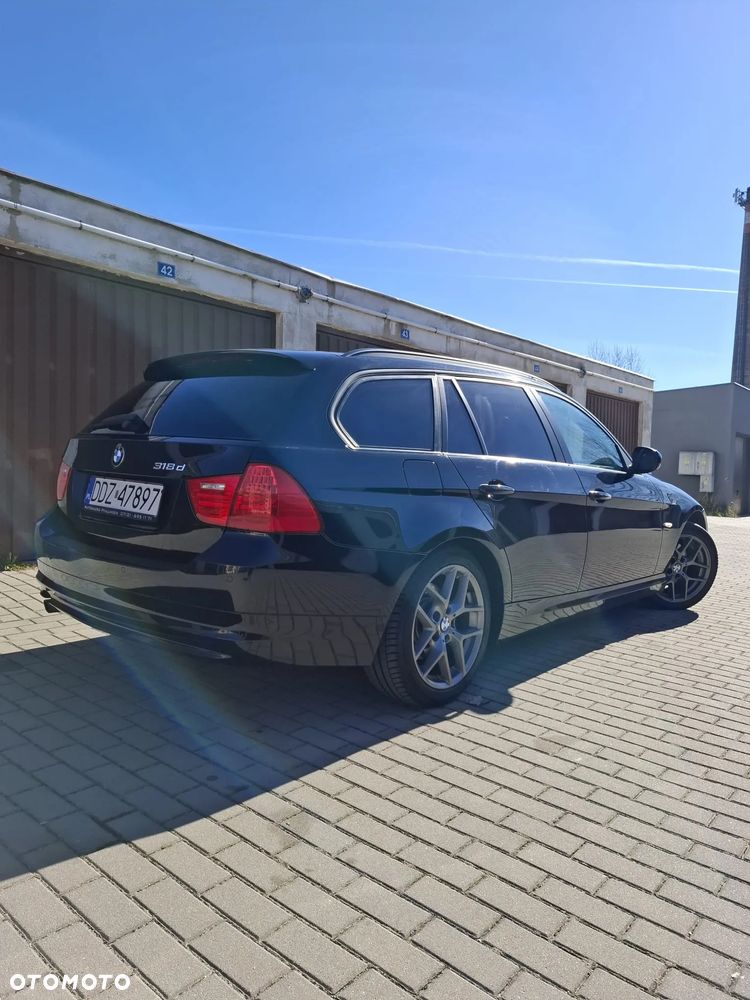 BMW Seria 3 318d DPF Edition Lifestyle - 3