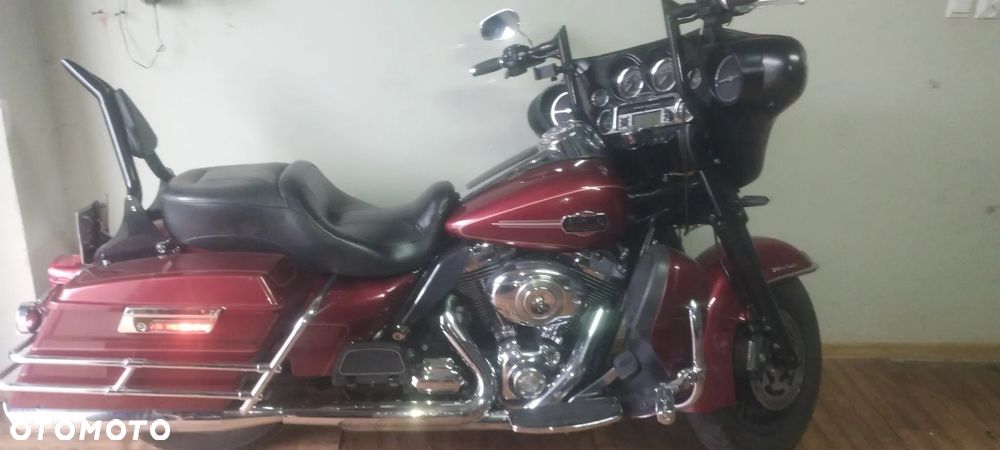 Harley-Davidson FLH Electra Glide - 6