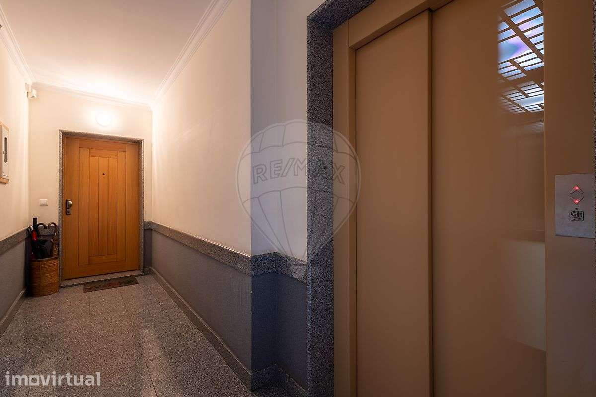 Apartamento T4 para venda - Grande imagem: 2/26