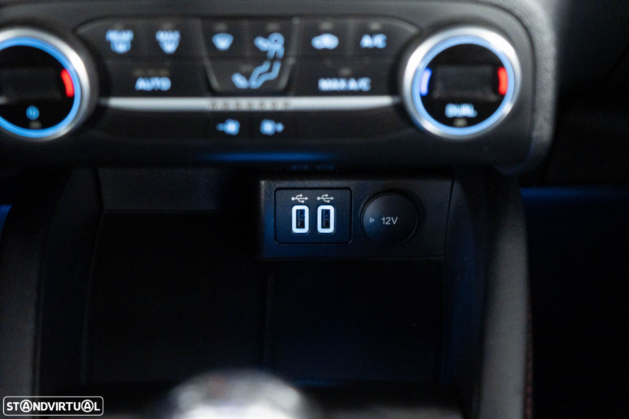 Ford Kuga - 22