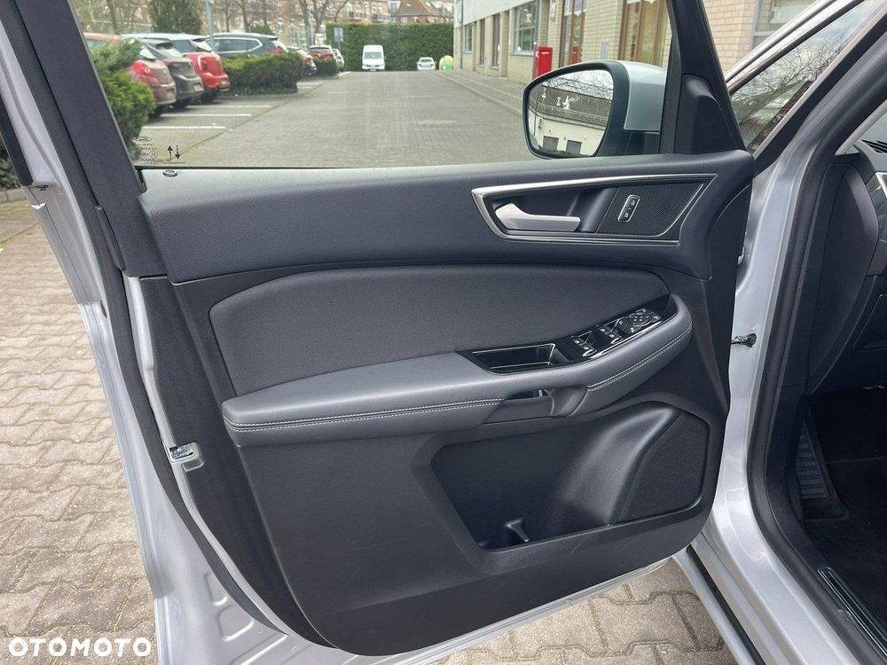 Ford S-Max - 19