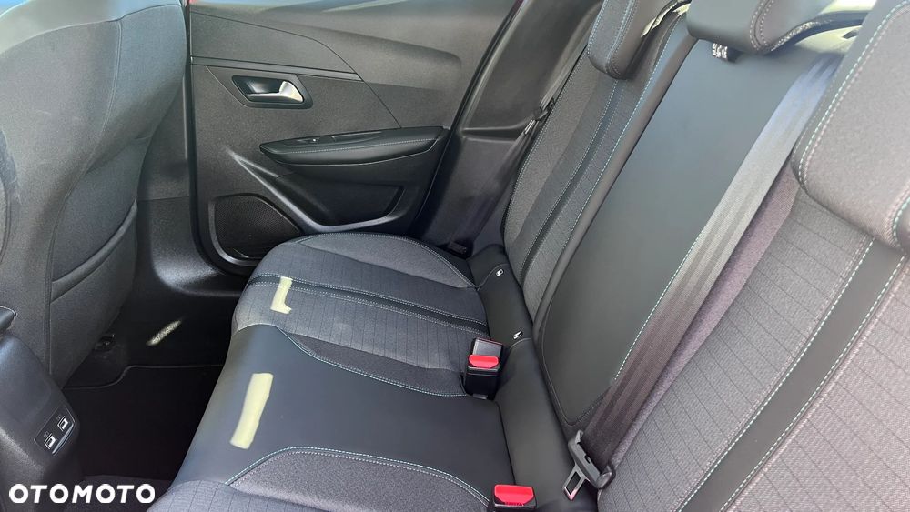 Peugeot 208 PureTech 100 EAT8 Allure Pack - 15