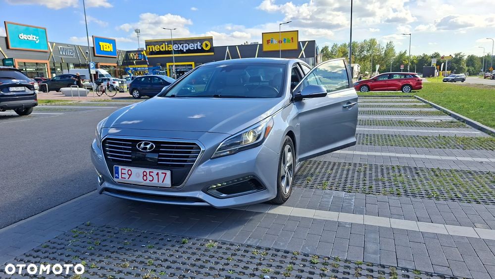Hyundai Sonata - 9