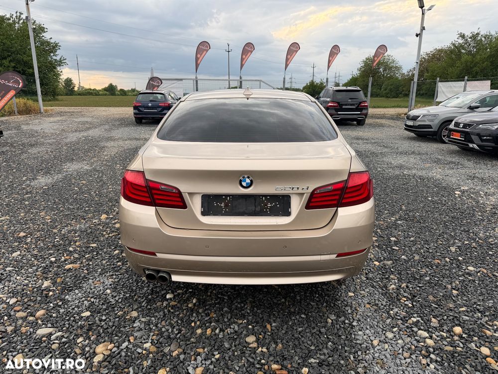 BMW Seria 5 520d Blue Performance - 9