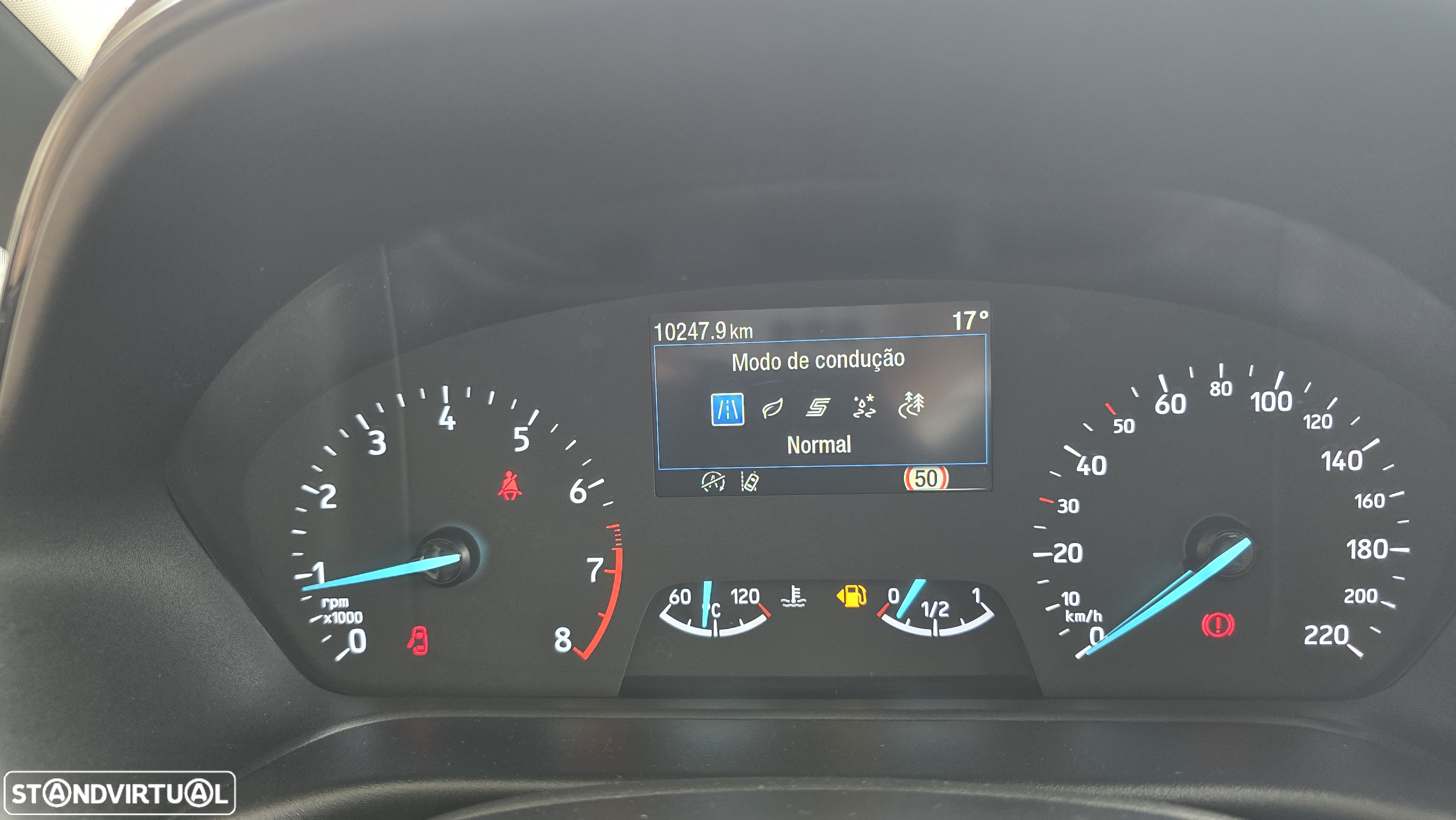 Ford Fiesta 1.0 EcoBoost MHEV Active X - 31
