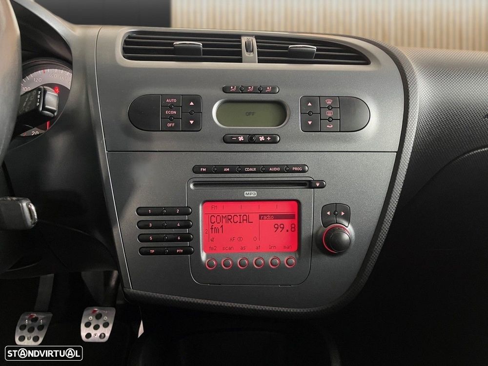 SEAT Leon 2.0 TDI FR - 4