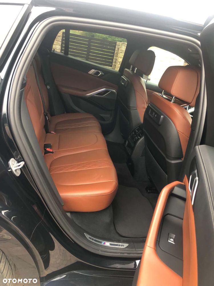 BMW X6 xDrive40i mHEV - 16