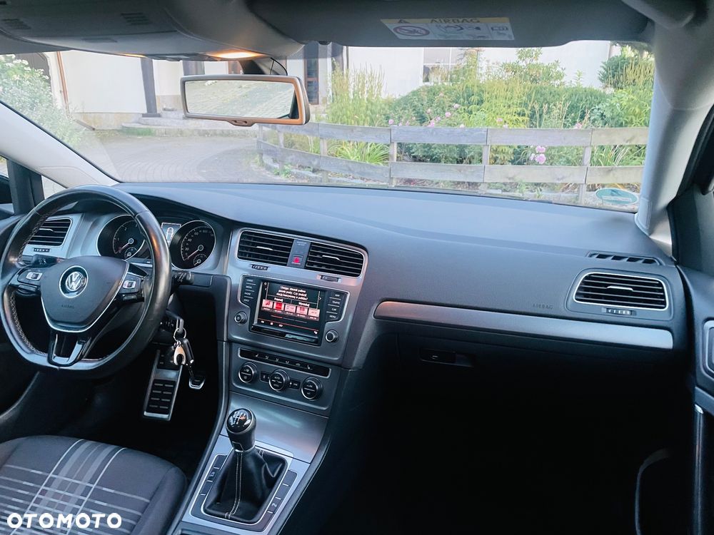 Volkswagen Golf 1.6 TDI 4Motion BlueMotion Technology Lounge - 21