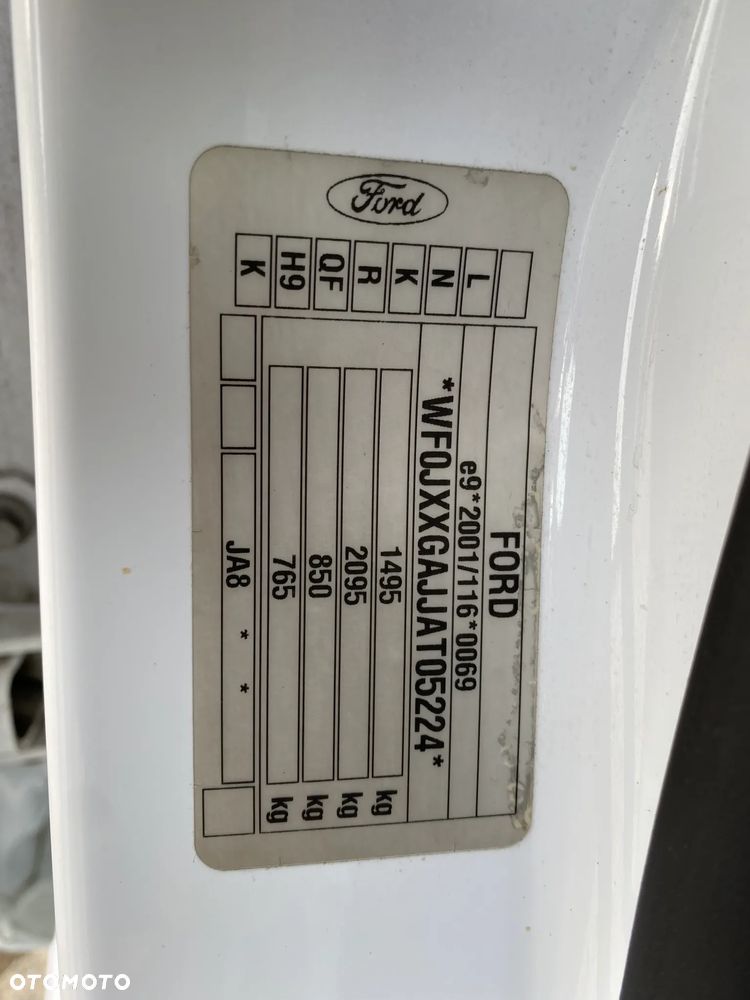 Ford Fiesta 1.25 Titanium - 33