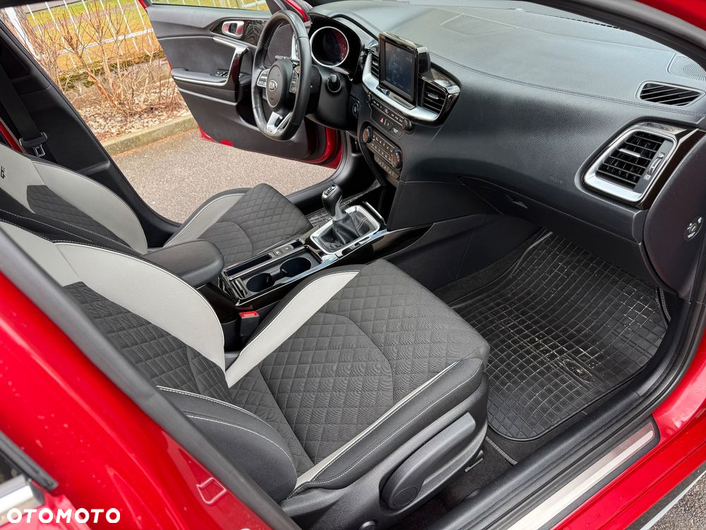 Kia ProCeed 1.6 CRDi SCR GT LINE - 21