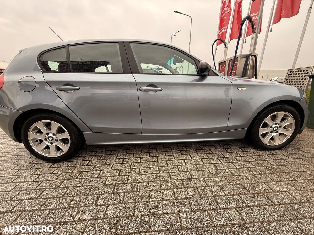 BMW Seria 1 120i - 6