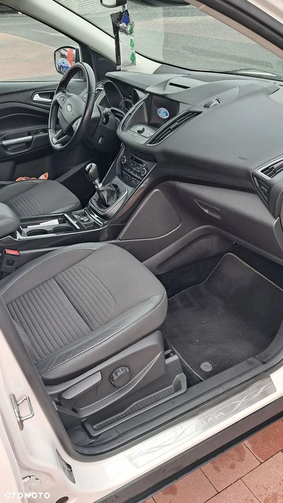 Ford Kuga Vignale 1.5 EcoBoost FWD ASS MMT6 - 12