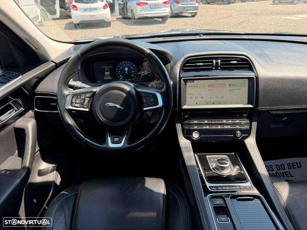 Jaguar F-Pace 2.0 i4D R-Sport Aut. - 8