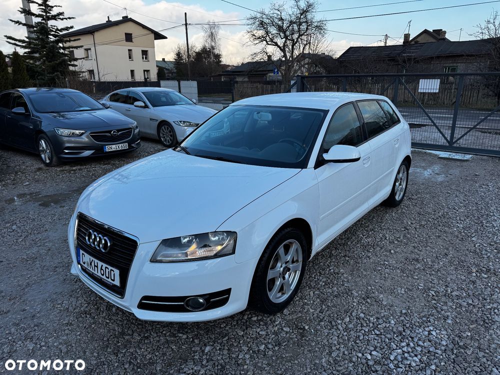 Audi A3 Sportback 1.6 Ambiente - 9