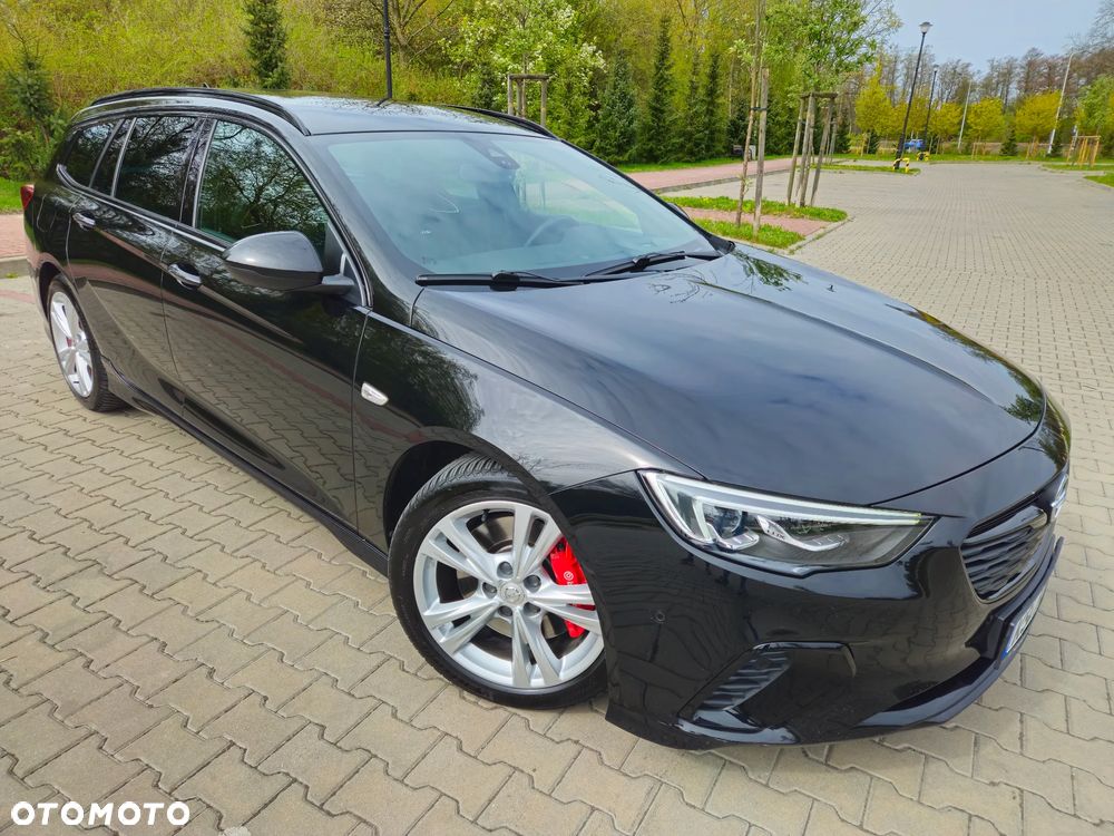Opel Insignia 2.0 BiTurbo D 4x4 Automatik GSI - 2