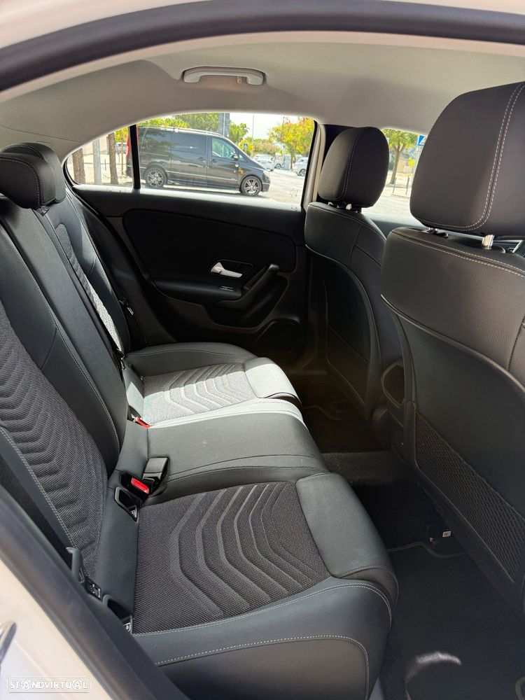 Mercedes-Benz A 250 Limousine e - 10