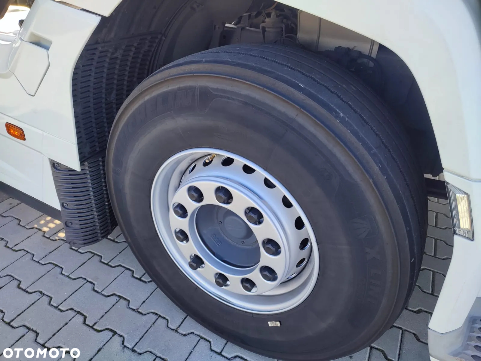 DAF XG+ 530 FT / AUTOMAT / STANDARD / TRAXON / KLIMATYZACJA POSTOJOWA / - 27