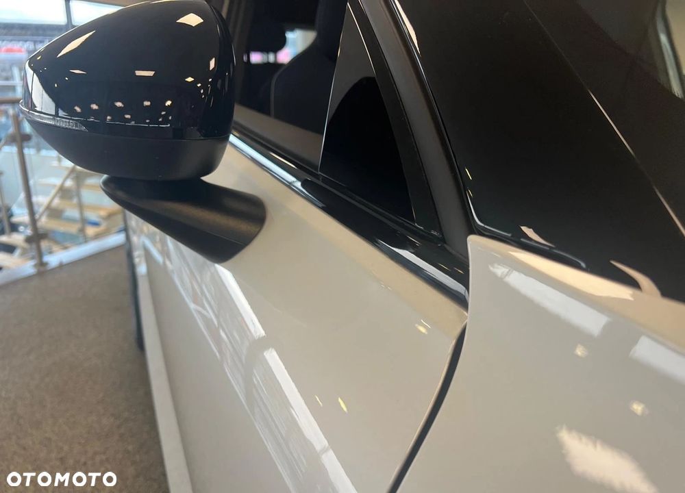 Volvo EX30 Single Motor Extended Range RWD Plus - 12