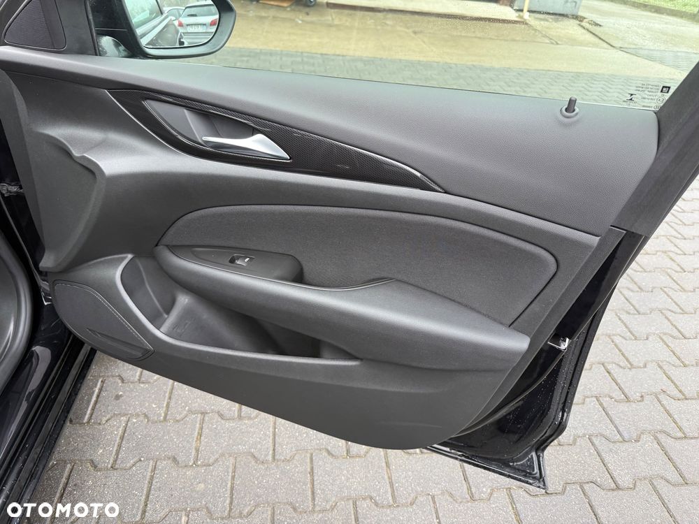 Opel Insignia 2.0 CDTI Business Elegance S&S - 20