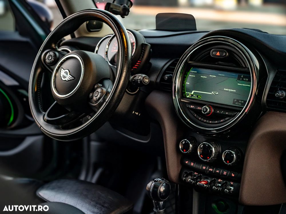 Mini Cooper S Standard - 26