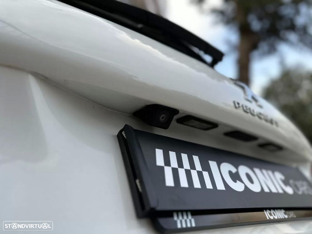 Peugeot 2008 1.2 PureTech Style - 8