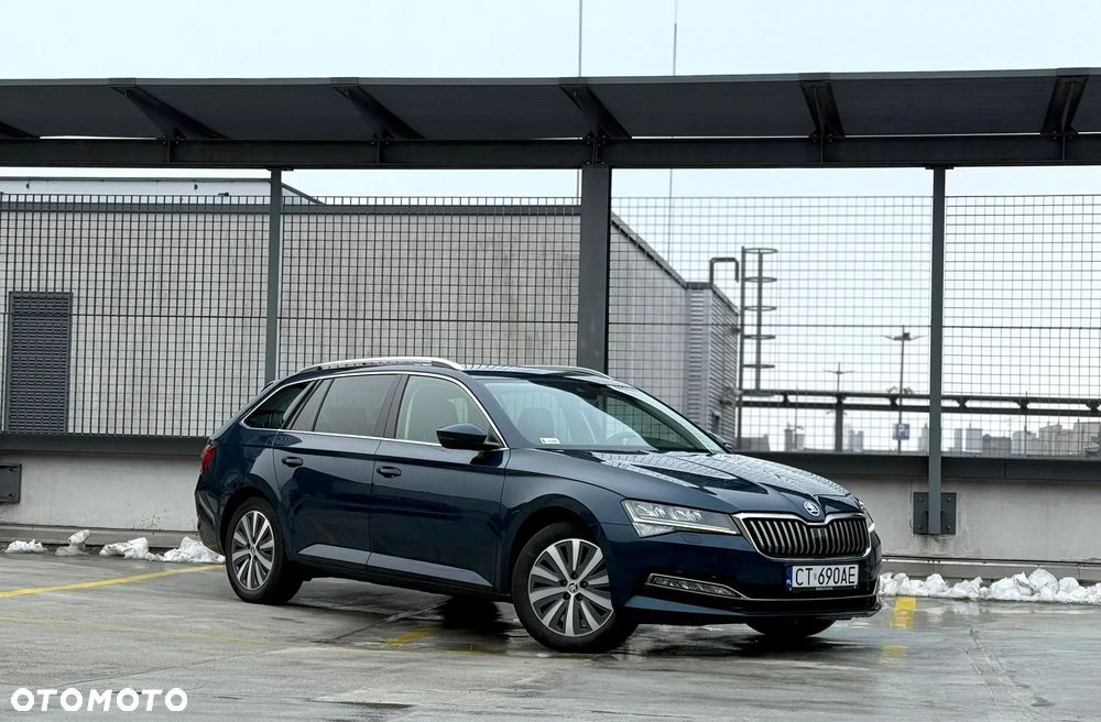 Skoda Superb 2.0 TDI SCR Sportline DSG - 6