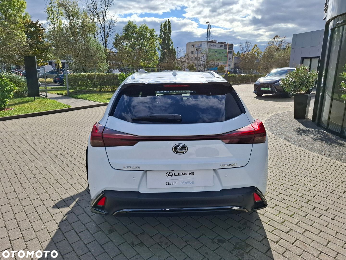 Lexus UX 200 GPF F Sport Design 2WD - 4