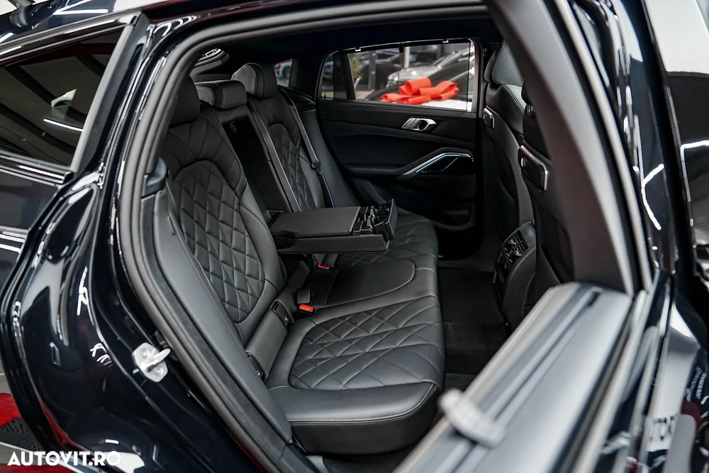 BMW X6 xDrive40i AT MHEV - 11