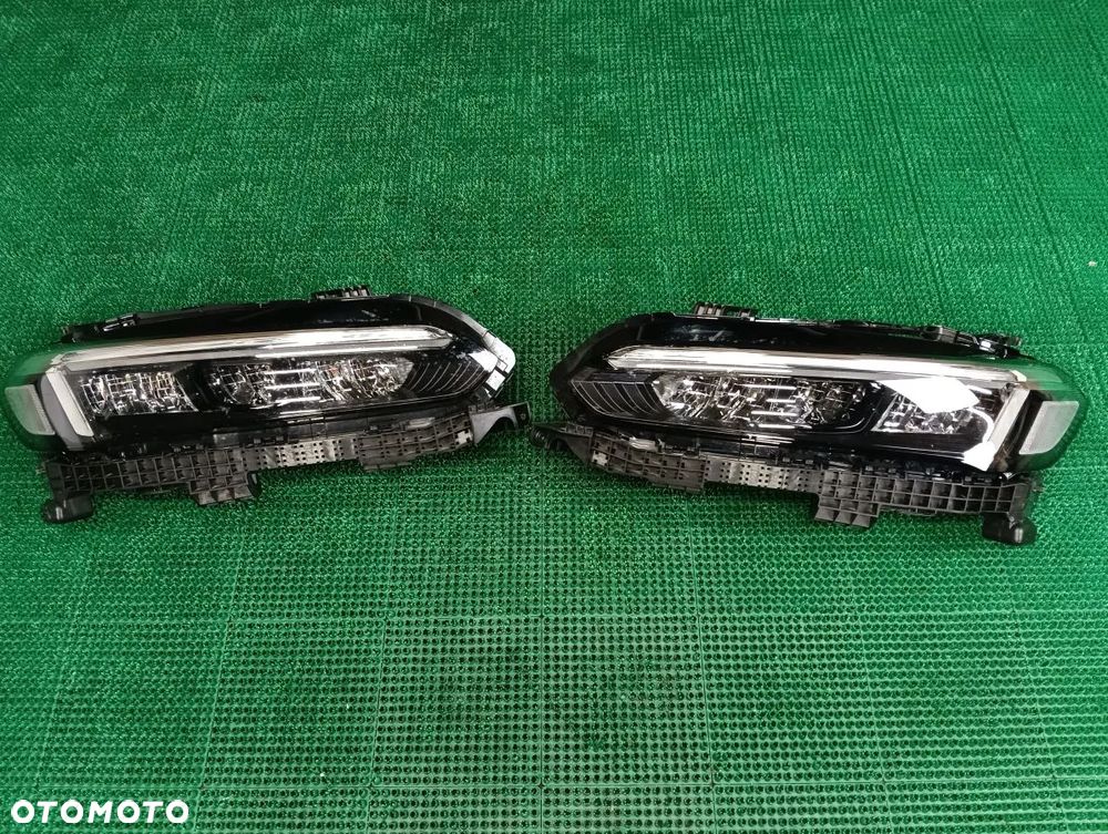 HONDA CIVIC od 2022r Lampa Przód Prawa Lewa - 1