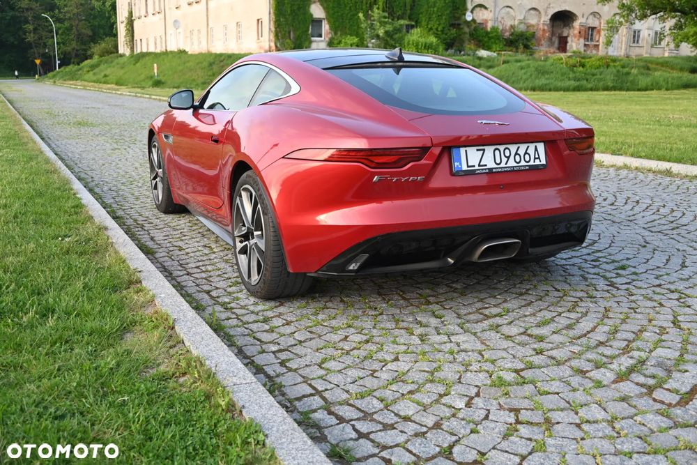 Jaguar F-Type 2.0 Turbo R-Dynamic - 9
