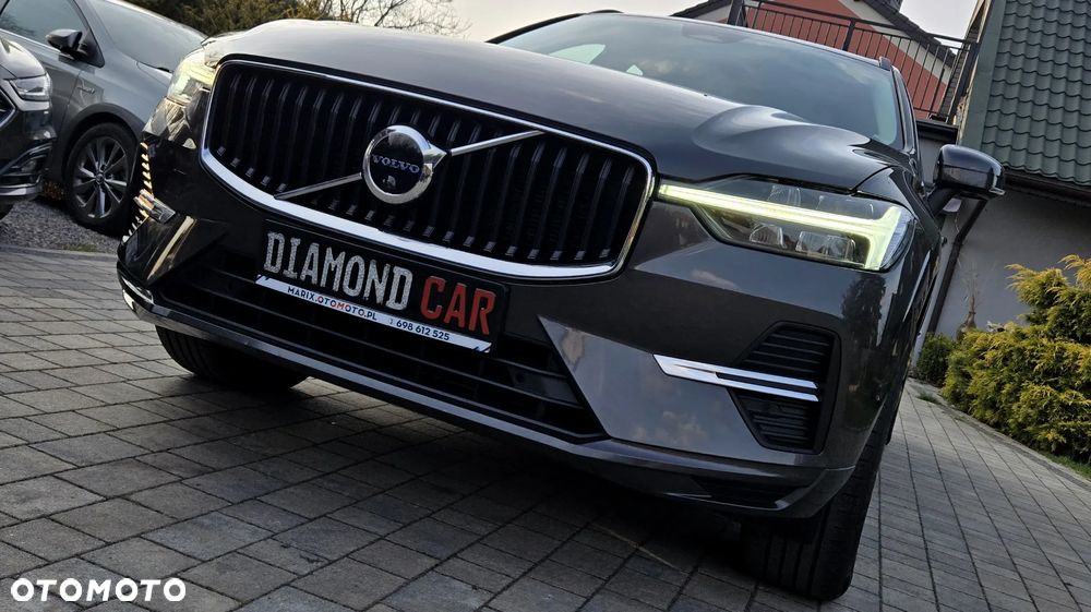 Volvo XC 60 B4 D Geartronic Momentum Pro - 4