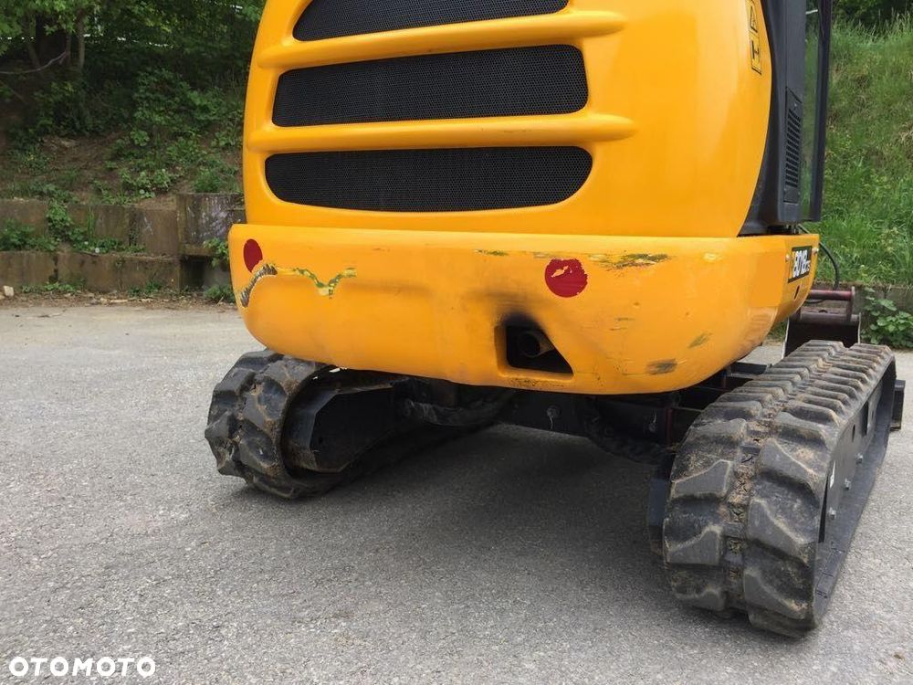 JCB 8018 - 7