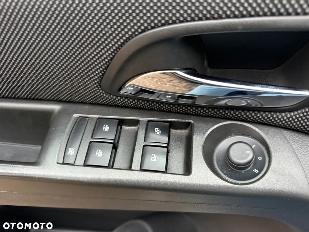 Chevrolet Cruze 1.6 LT - 21