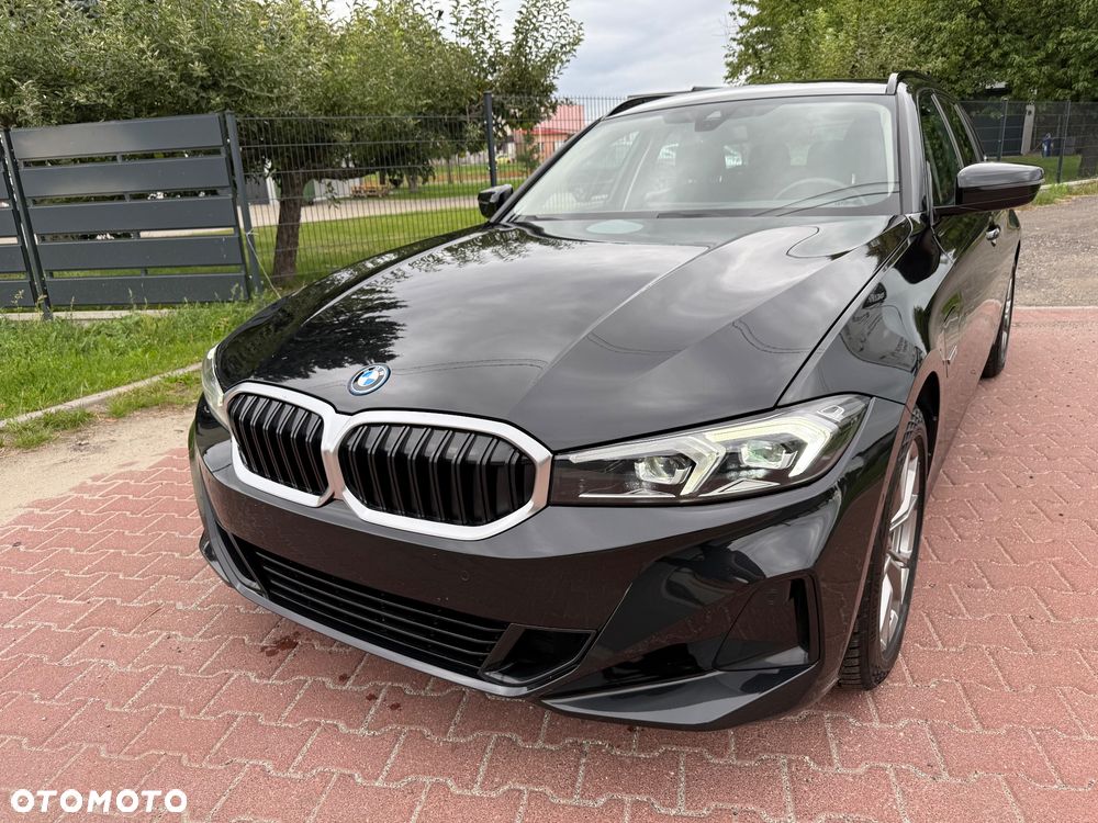 BMW Seria 3 320e PHEV sport - 3