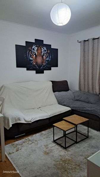 Alugo T2  Bairro de Santiago - Grande imagem: 4/5