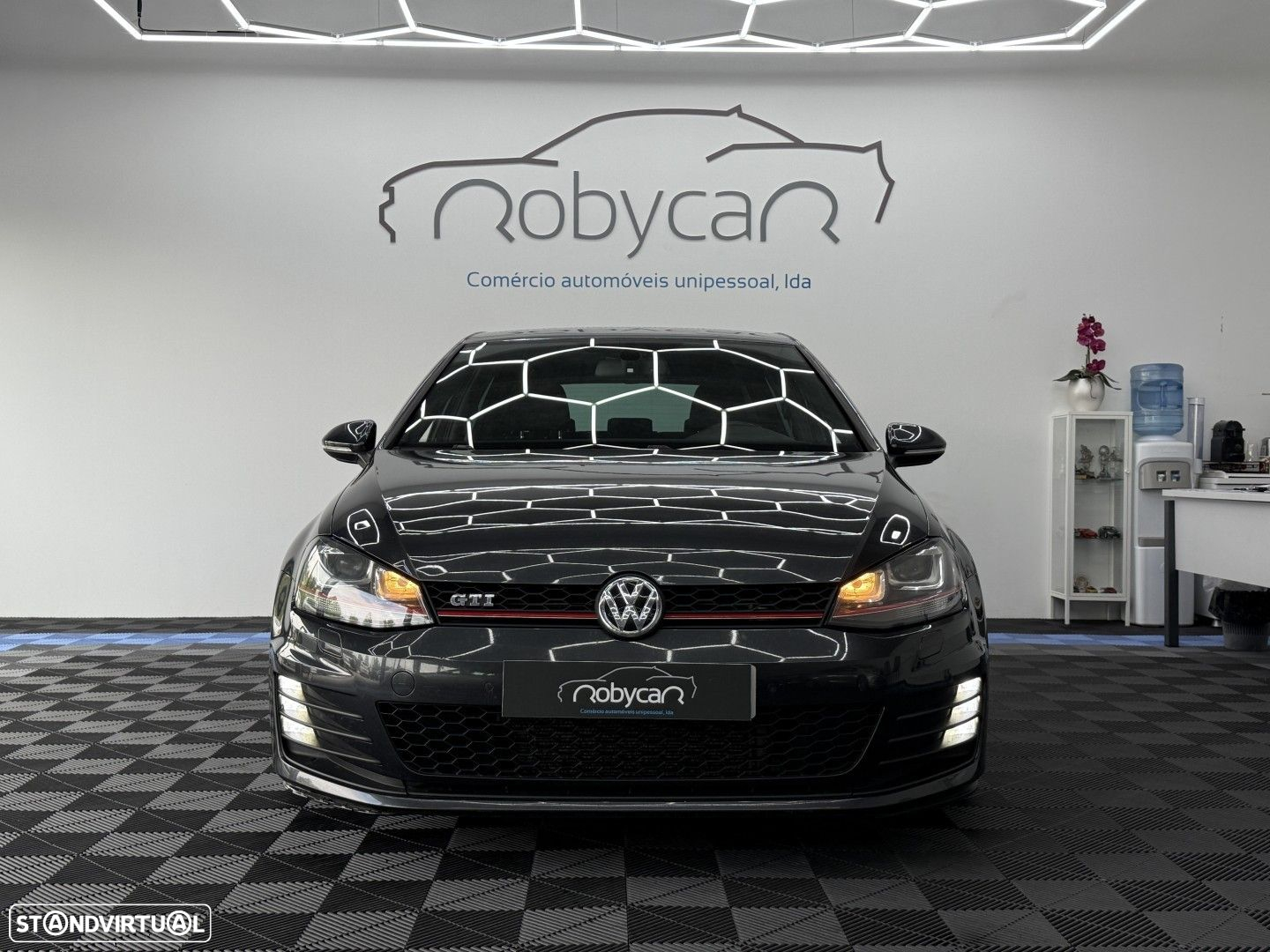 VW Golf 2.0 TSi GTi DSG - 2