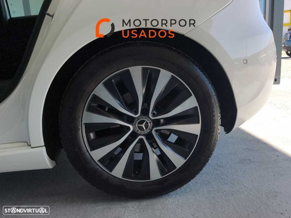 Mercedes-Benz A 180 d Style — fotografia 11