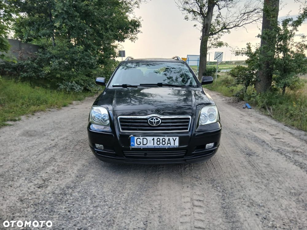 Toyota Avensis 2.0 D-4D High - 4