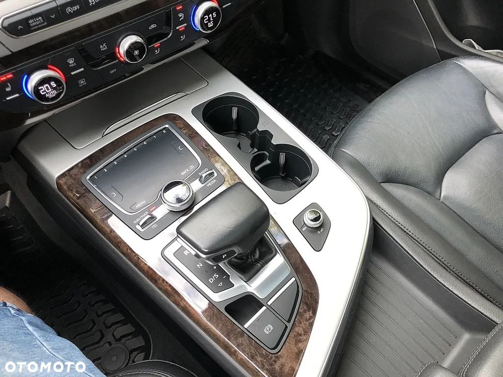 Audi Q7 - 18