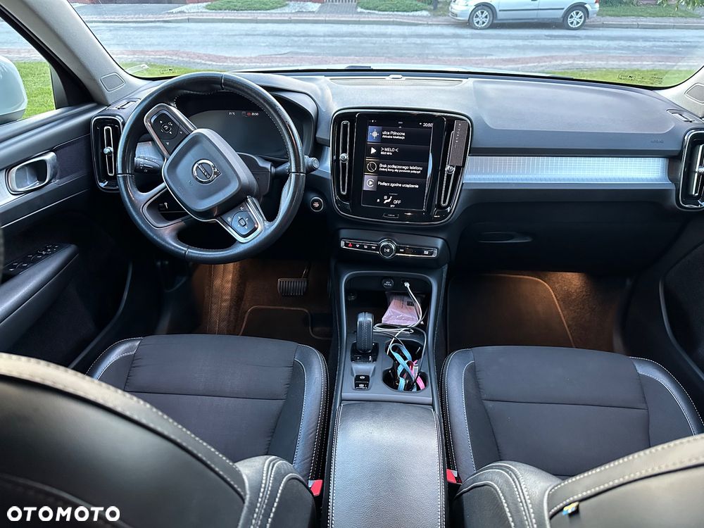 Volvo XC 40 T3 Geartronic Momentum - 3